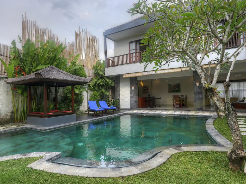 Villa Fanisa Kuta  Room photo